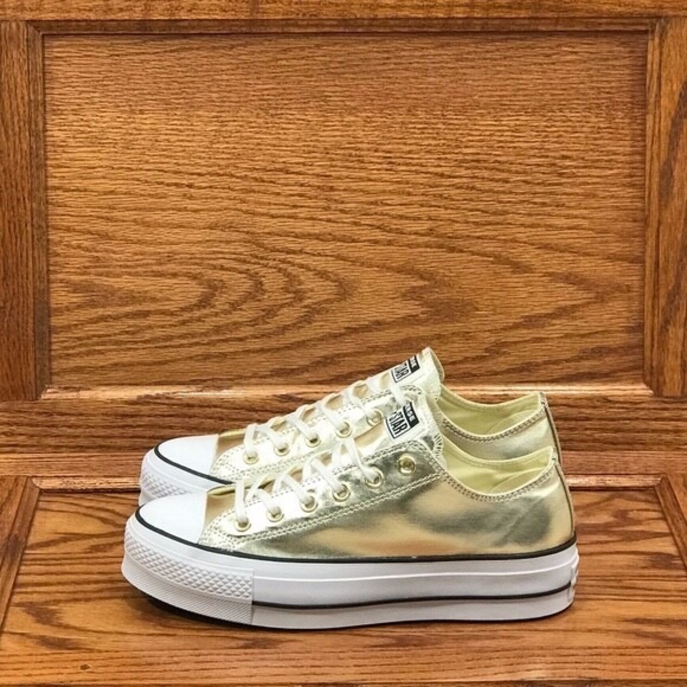 Converse CTAS Lift Ox Gold Metallic Platform Sneakers 560249C Size Women 8 - Picture 1 of 7